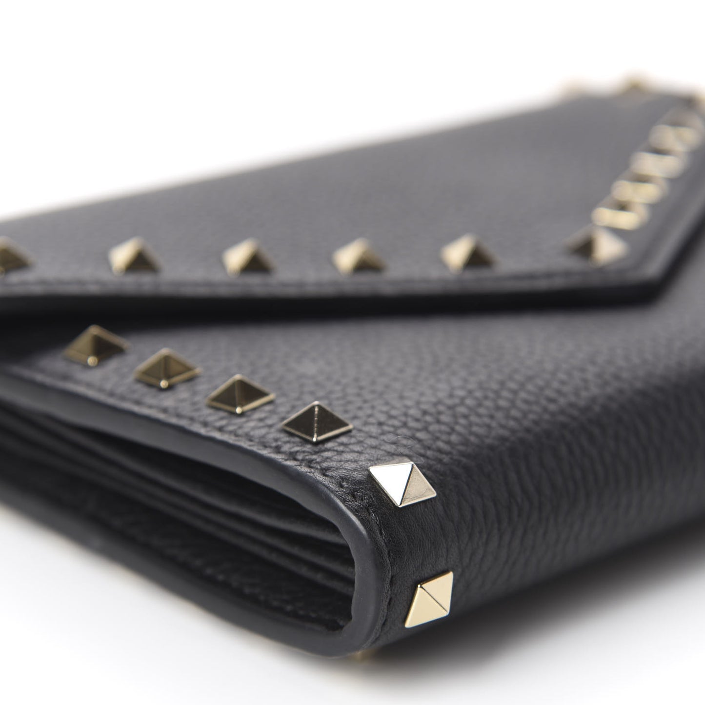Pebbled Calfskin Rockstud Envelope Wallet on Chain Black