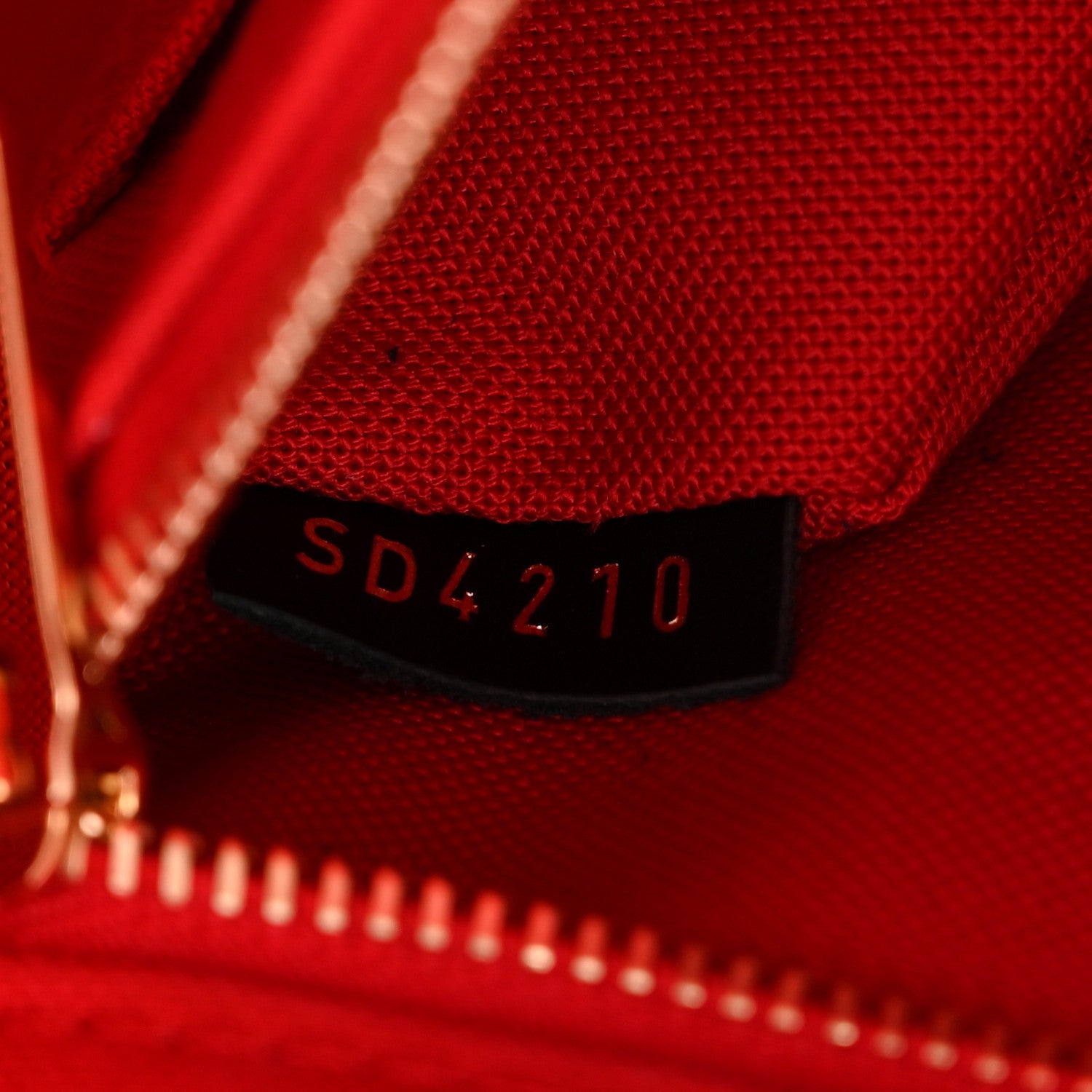 Louis Vuitton Reverse Monogram Giant Onthego MM 8 of 12