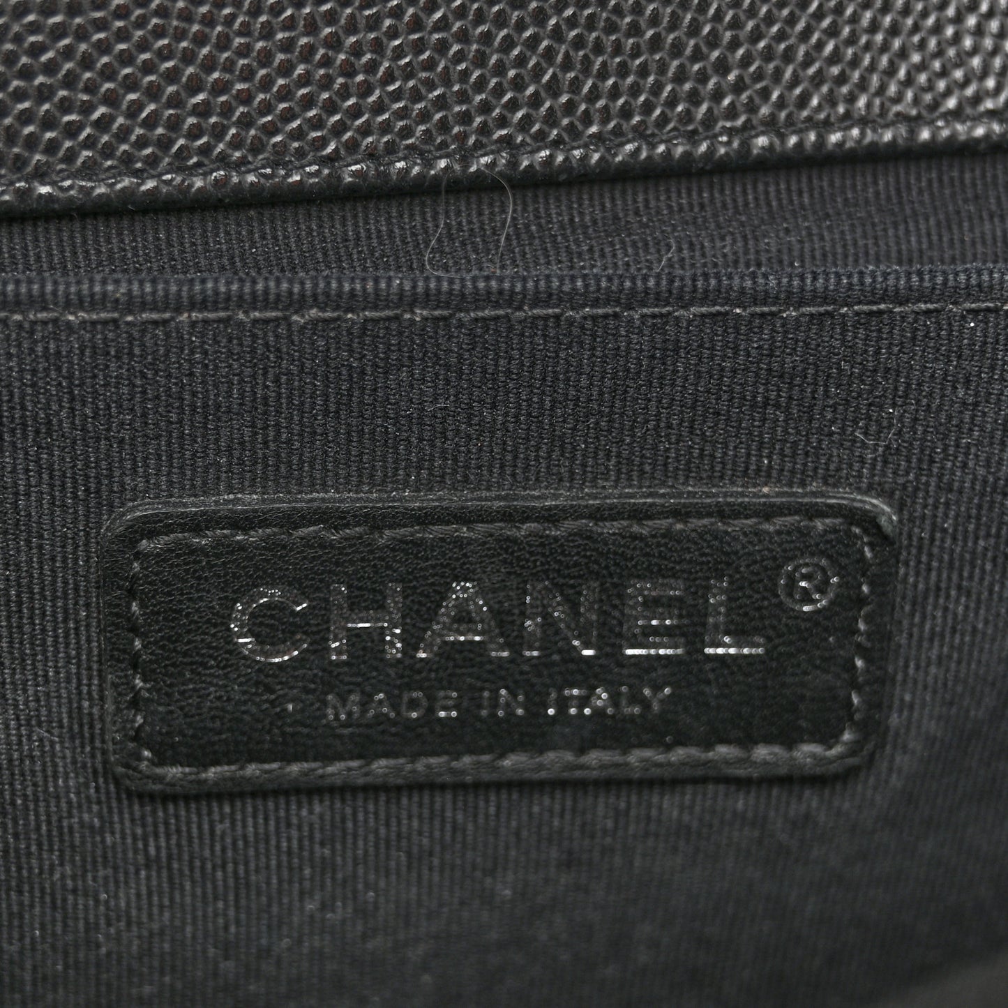 Caviar Quilted Medium Boy Flap Black