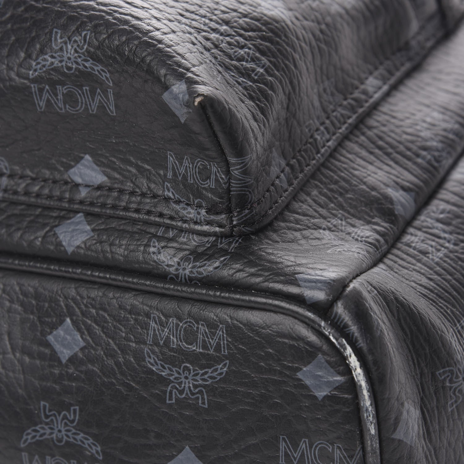 MCM Visetos Medium Sprinkle Stud Stark Backpack Black 14 of 15