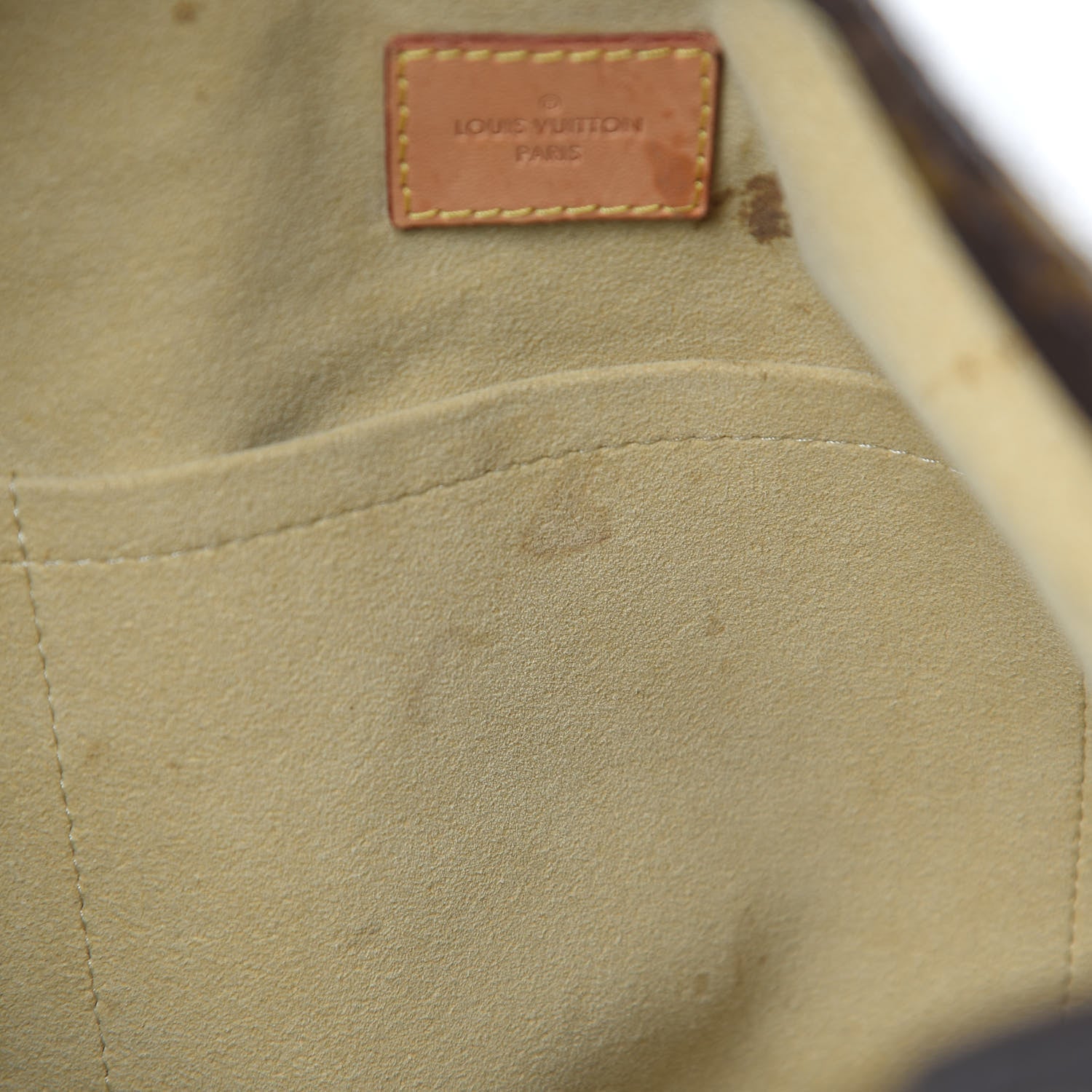 Louis Vuitton Monogram Artsy MM 14 of 18