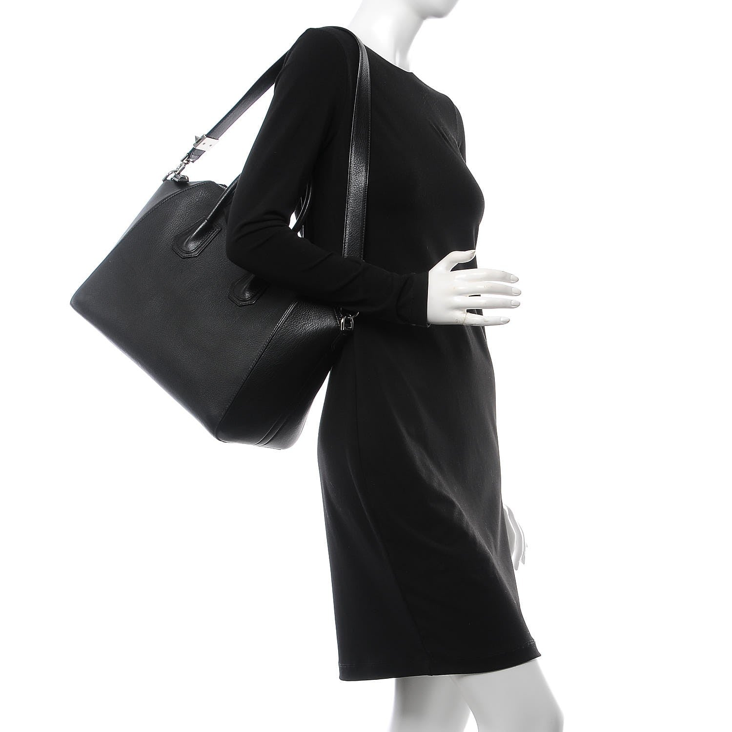Givenchy Sugar Goatskin Medium Antigona Black 2 of 17