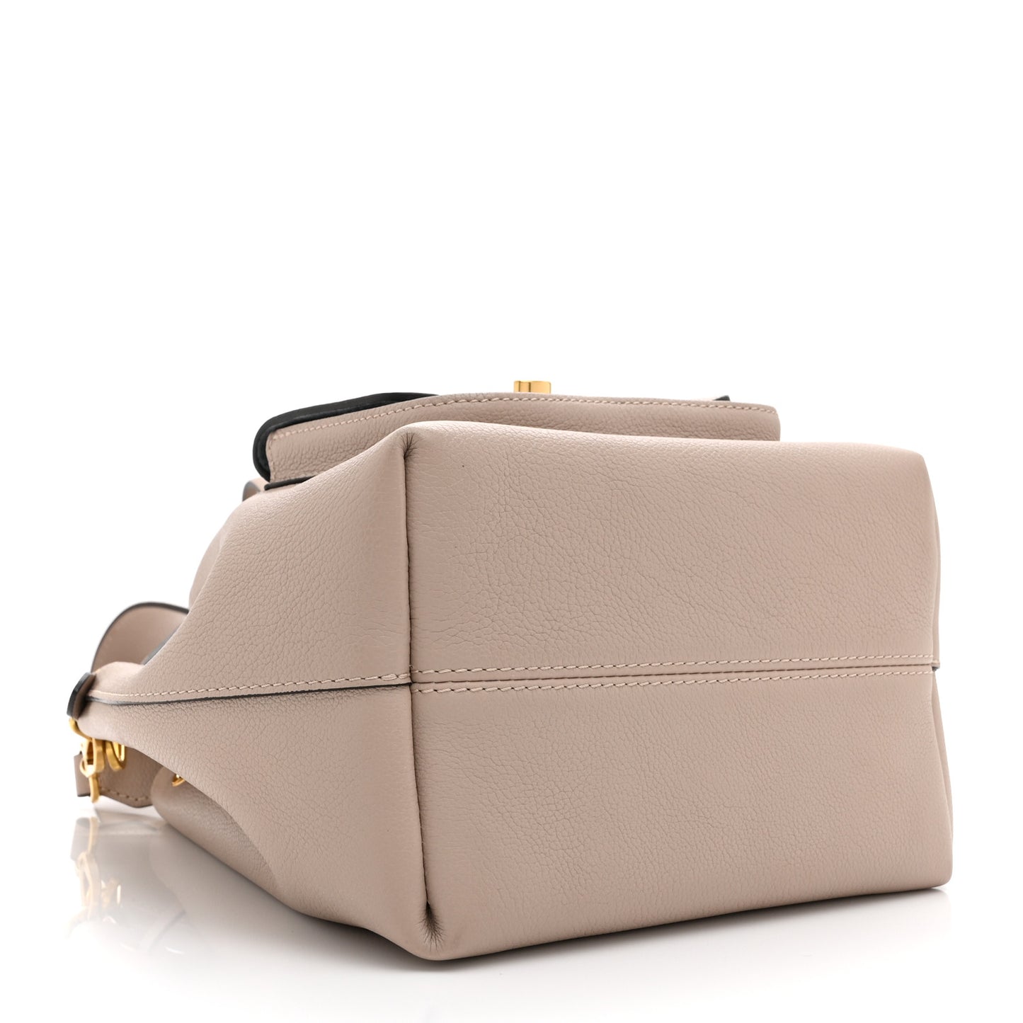 Calfskin Lockme Bucket MM Greige