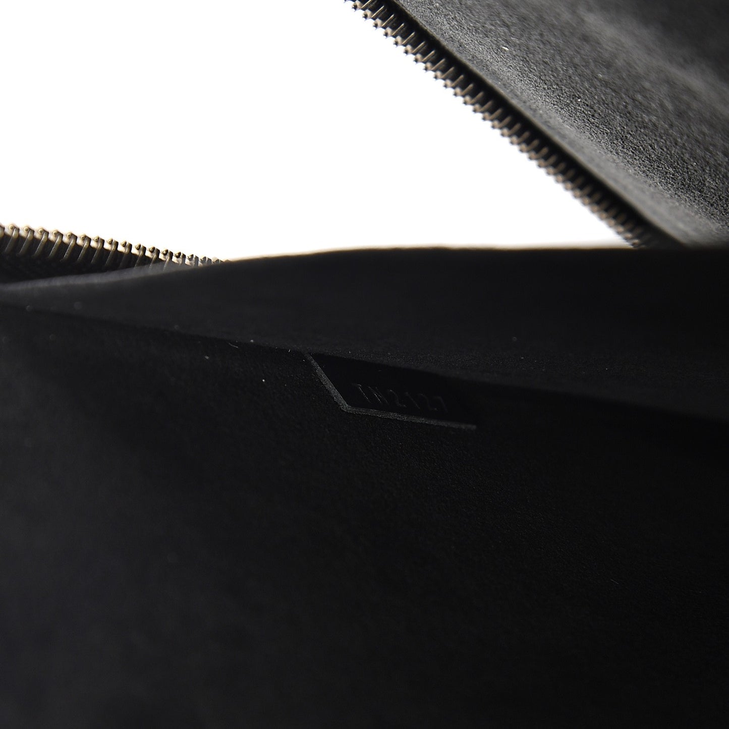 X SUPREME Epi Pochette Jour GM Black
