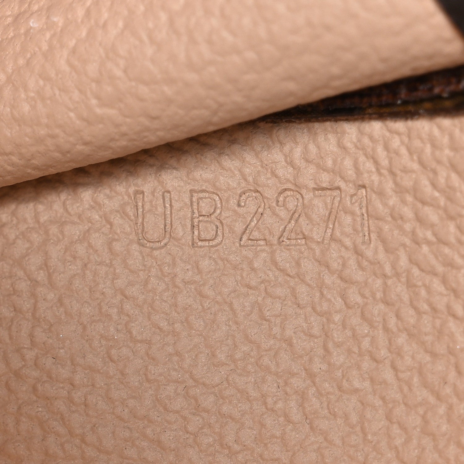 Louis Vuitton Monogram Toiletry Pouch 19 7 of 7