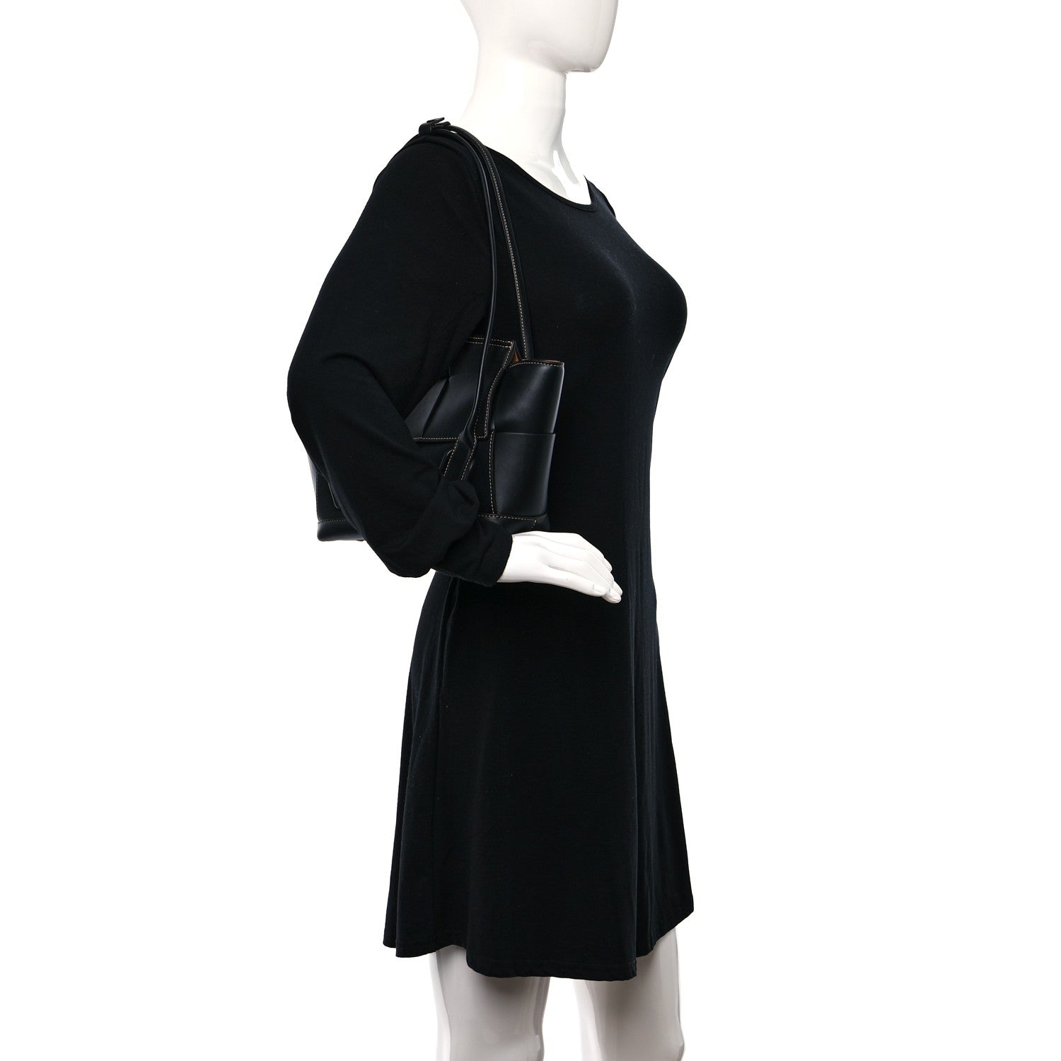 Bottega Veneta French Calfskin Maxi Intrecciato Arco 33 Black 2 of 12