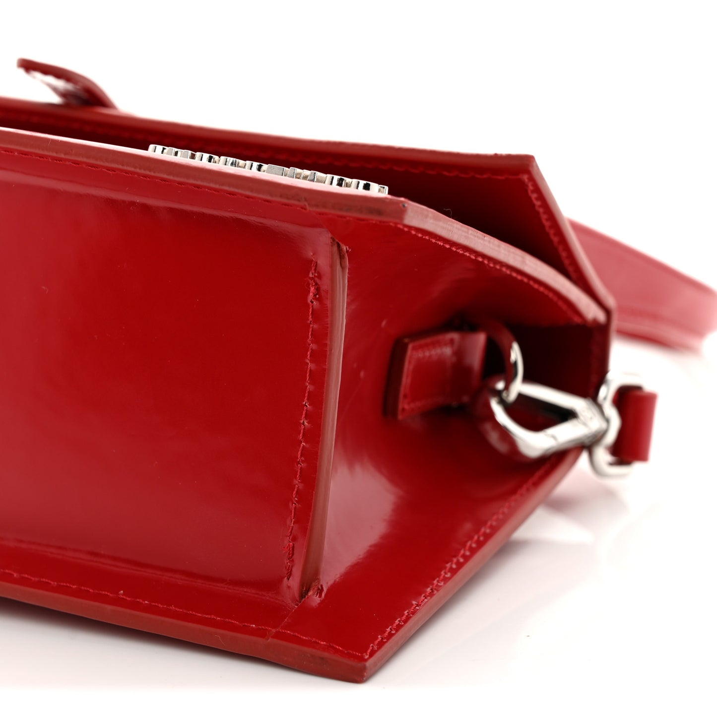 Glazed Calfskin Le Chiquito Boucle Moyen Red