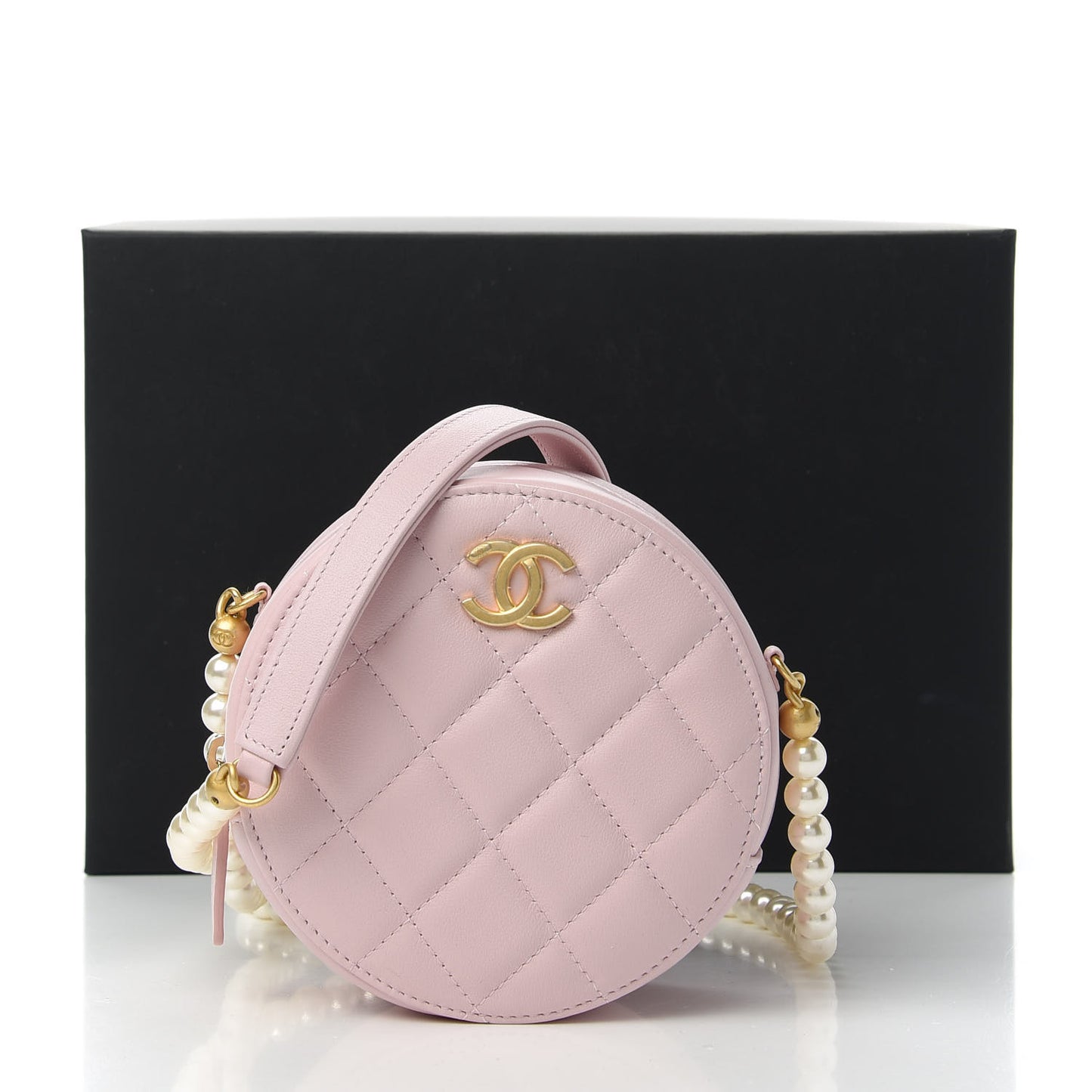 Calfskin Quilted Pearl Round Clutch With Chain Light Pink