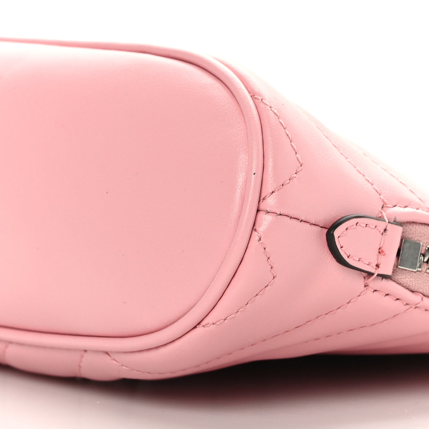Calfskin Matelasse Large GG Marmont Pouch Cosmetic Case Wild Rose