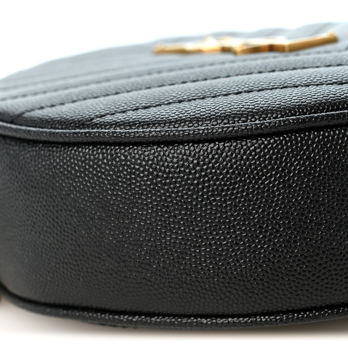 Grain De Poudre Matelasse Chevron Quilted Round Vinyle Camera Bag Black