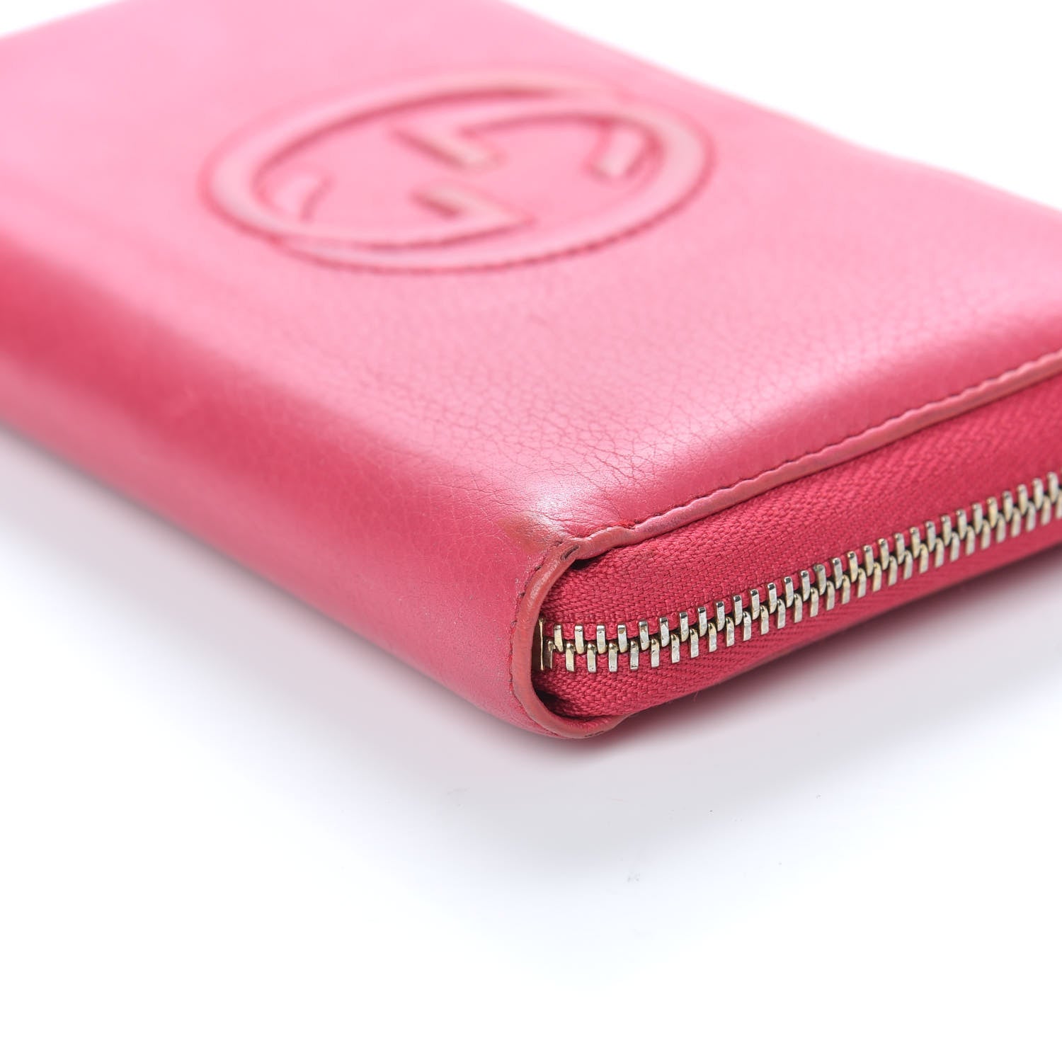 Gucci Pebbled Calfskin Soho Zip Around Wallet Red 8 of 8