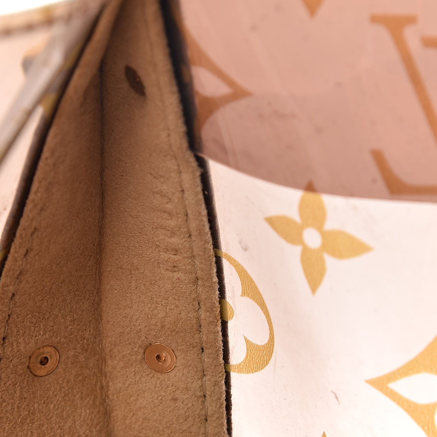 Louis Vuitton Ambre Neo Cabas MM 7 of 20