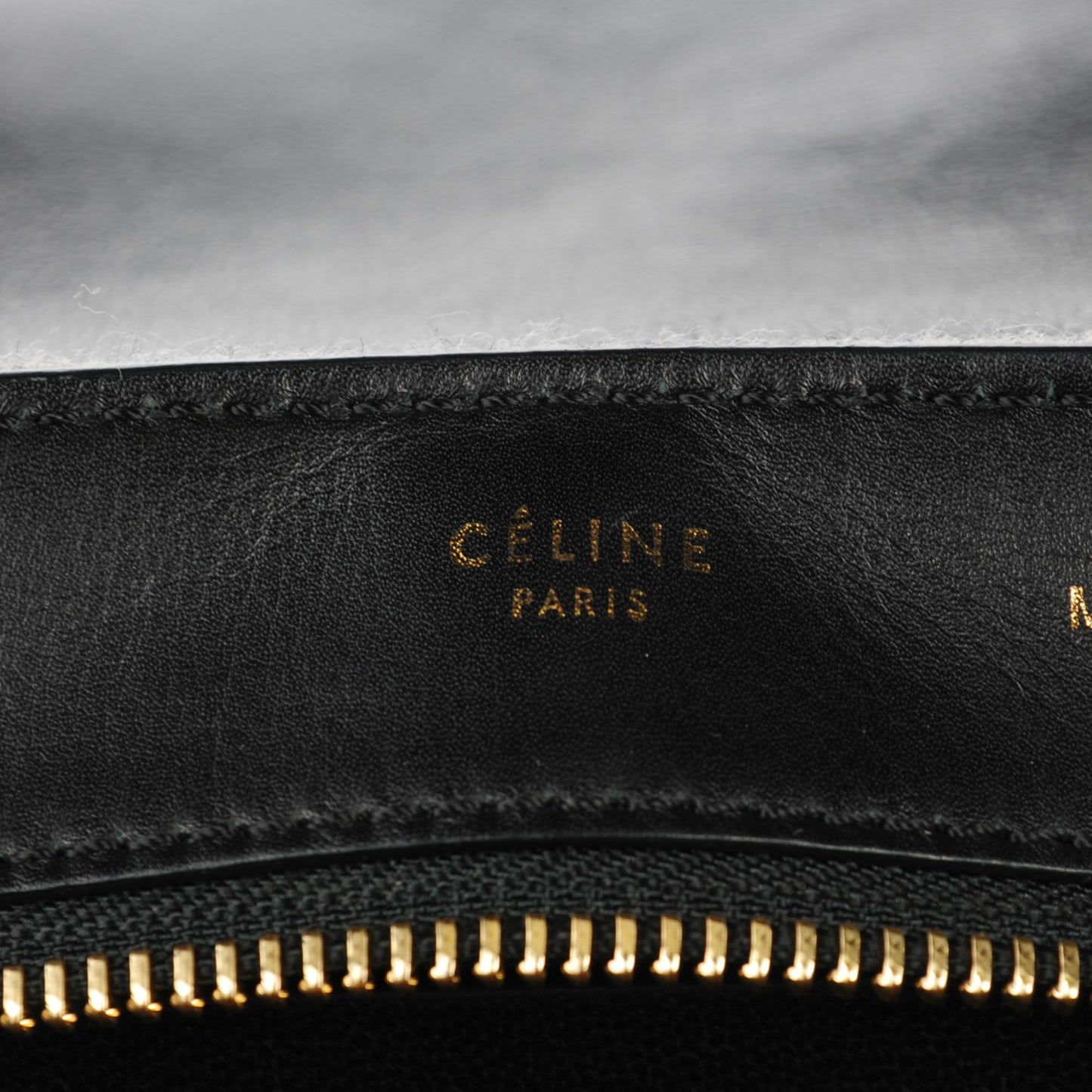 Felt Smooth Calfskin Medium Trapeze Pearl Grey