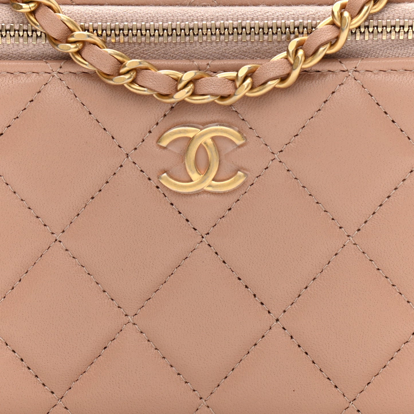 Lambskin Quilted Small Top Handle Vanity Case With Chain Beige