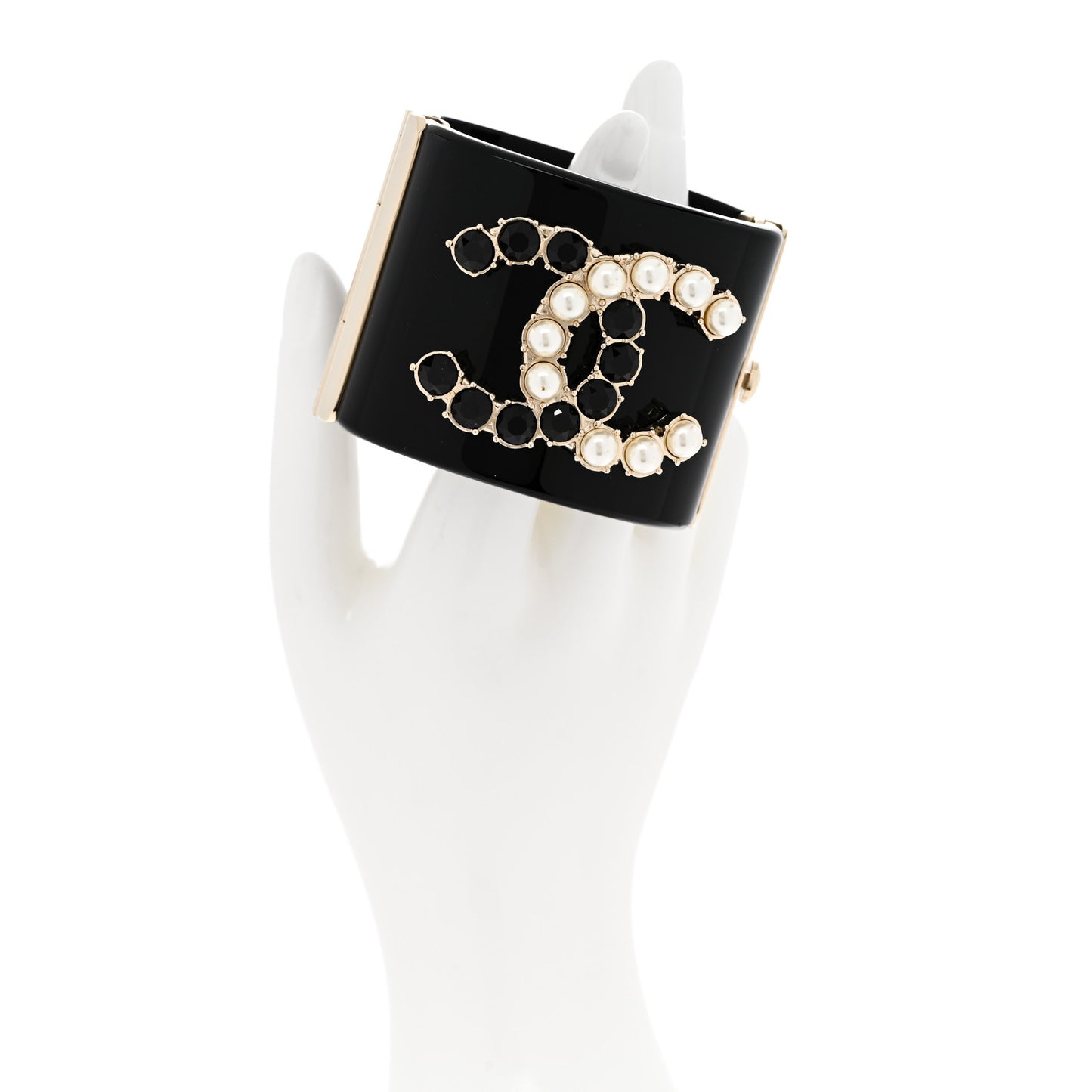 Resin Crystal Pearl CC Cuff Black