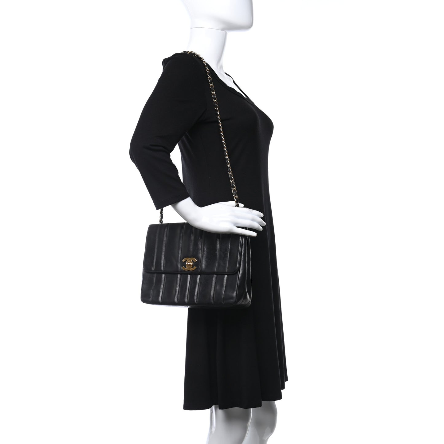 Lambskin Vertical Quilted Medium Single Flap Black