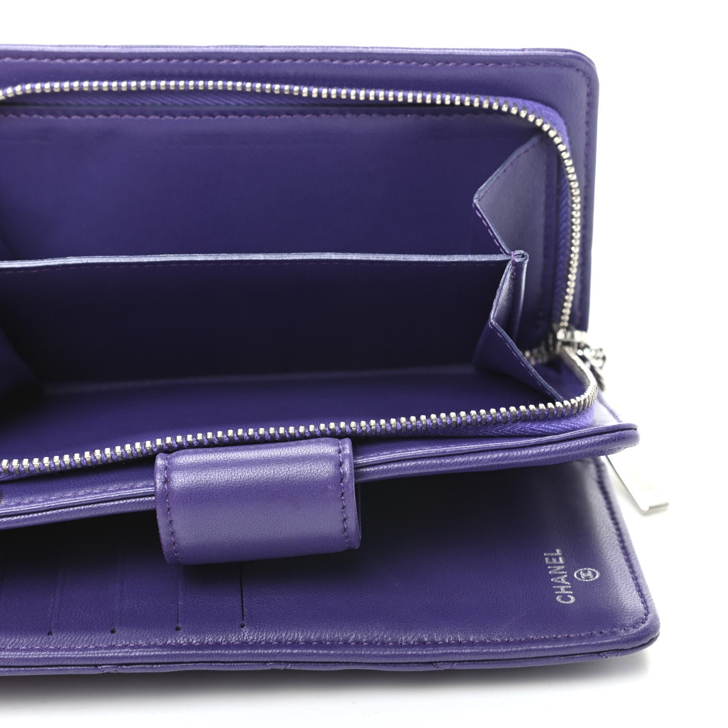 Chanel Lambskin Quilted Reissue Zipped Pocket Wallet Purple. 6 of 11