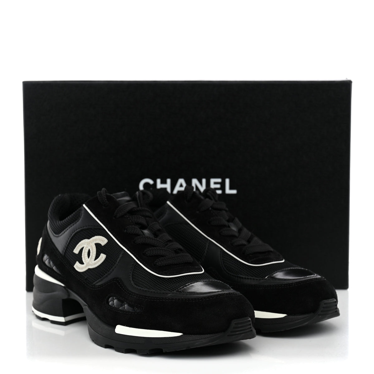 Mixed Fibers Suede Shiny Calfskin Womens CC Sneakers 38 Black