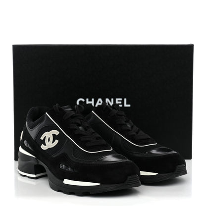 Chanel Mixed Fibers Suede Shiny Calfskin Womens CC Sneakers 38 Black 10 of 10