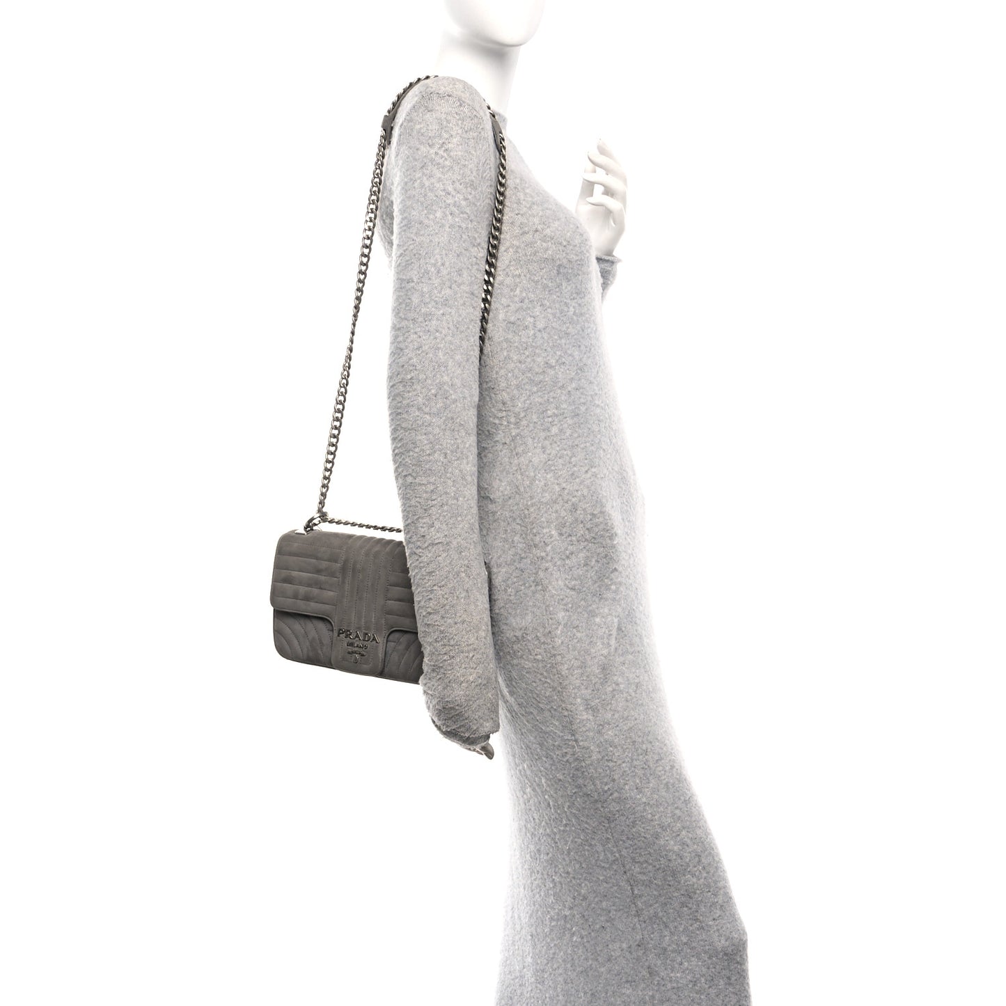 Camoscio Impunture Diagramme Medium Chain Flap Shoulder Bag Grey