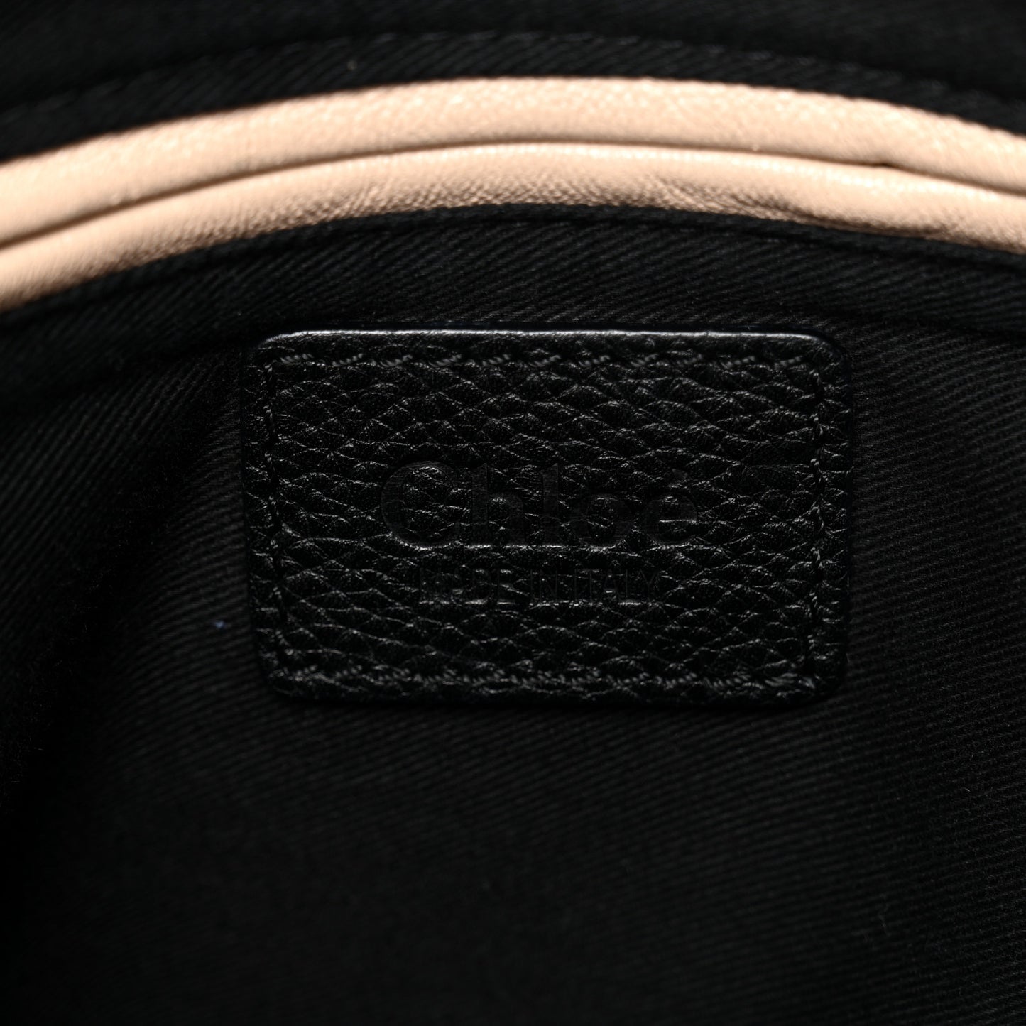 Calfskin Medium Paraty Black