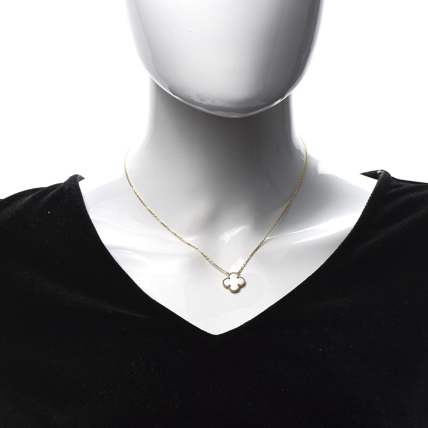 18K Yellow Gold Mother of Pearl Vintage Alhambra Pendant Necklace