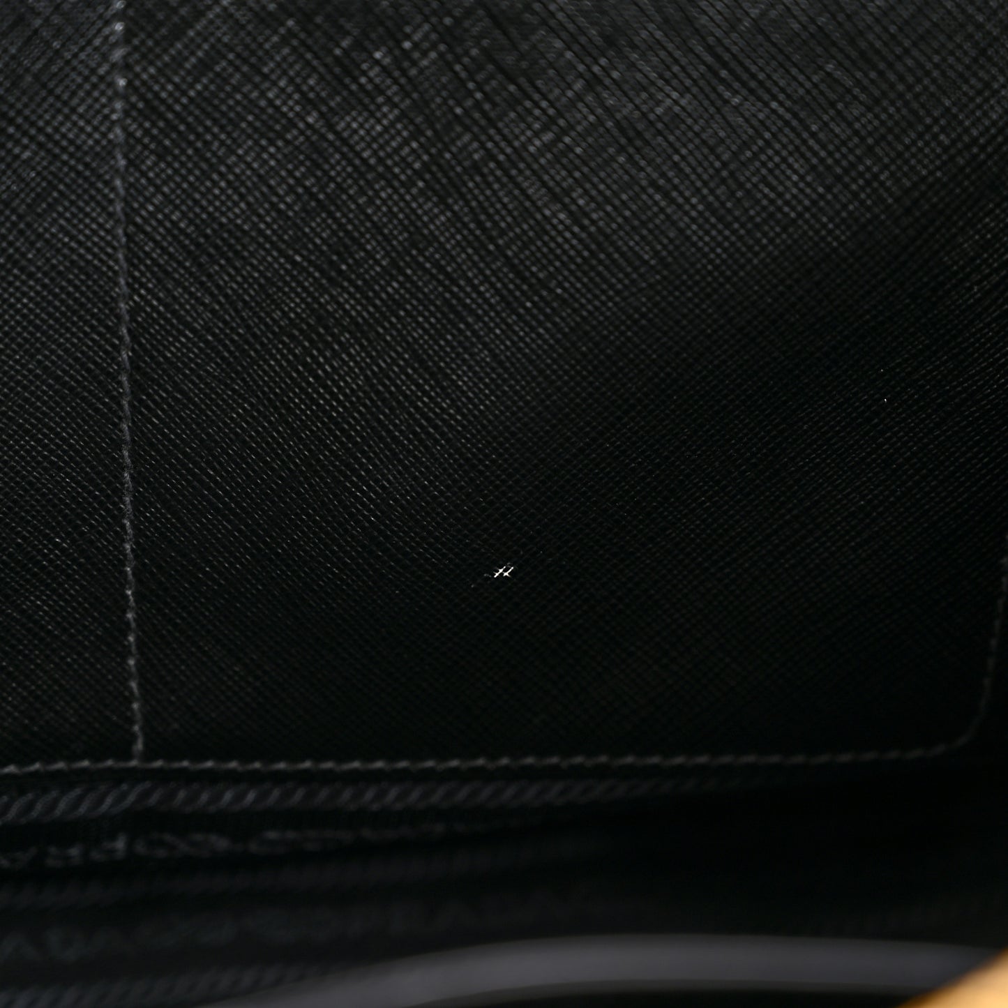 Saffiano Lux Large Galleria Double Zip Tote Black