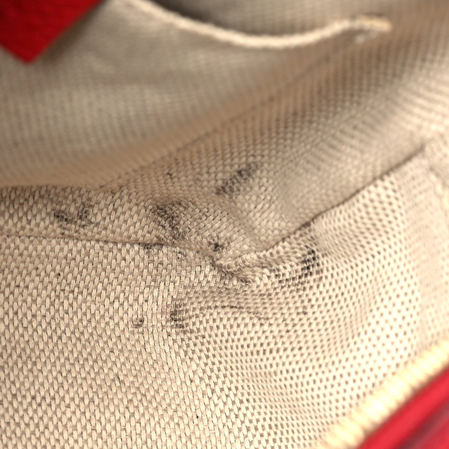 Pebbled Calfskin Small Soho Disco Bag Tabasco Red