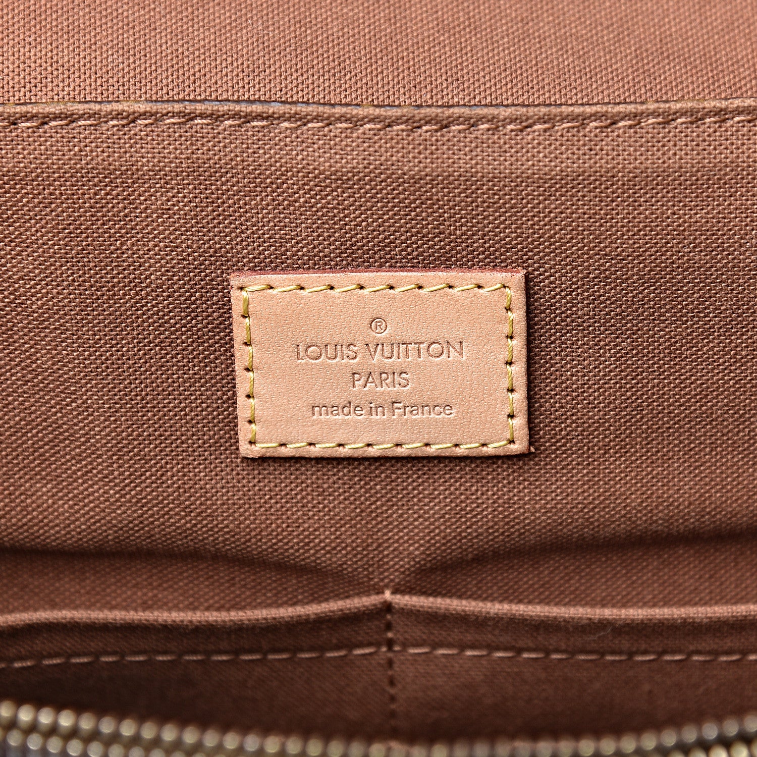 Louis Vuitton Monogram Beaubourg MM Messenger Bag 6 of 15