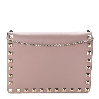 Valentino Garavani Vitello Rockstud Wallet on Chain Poudre 1 of 8