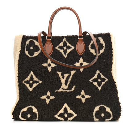 Louis Vuitton Shearling Monogram Giant Teddy Onthego GM Black White 1 of 9