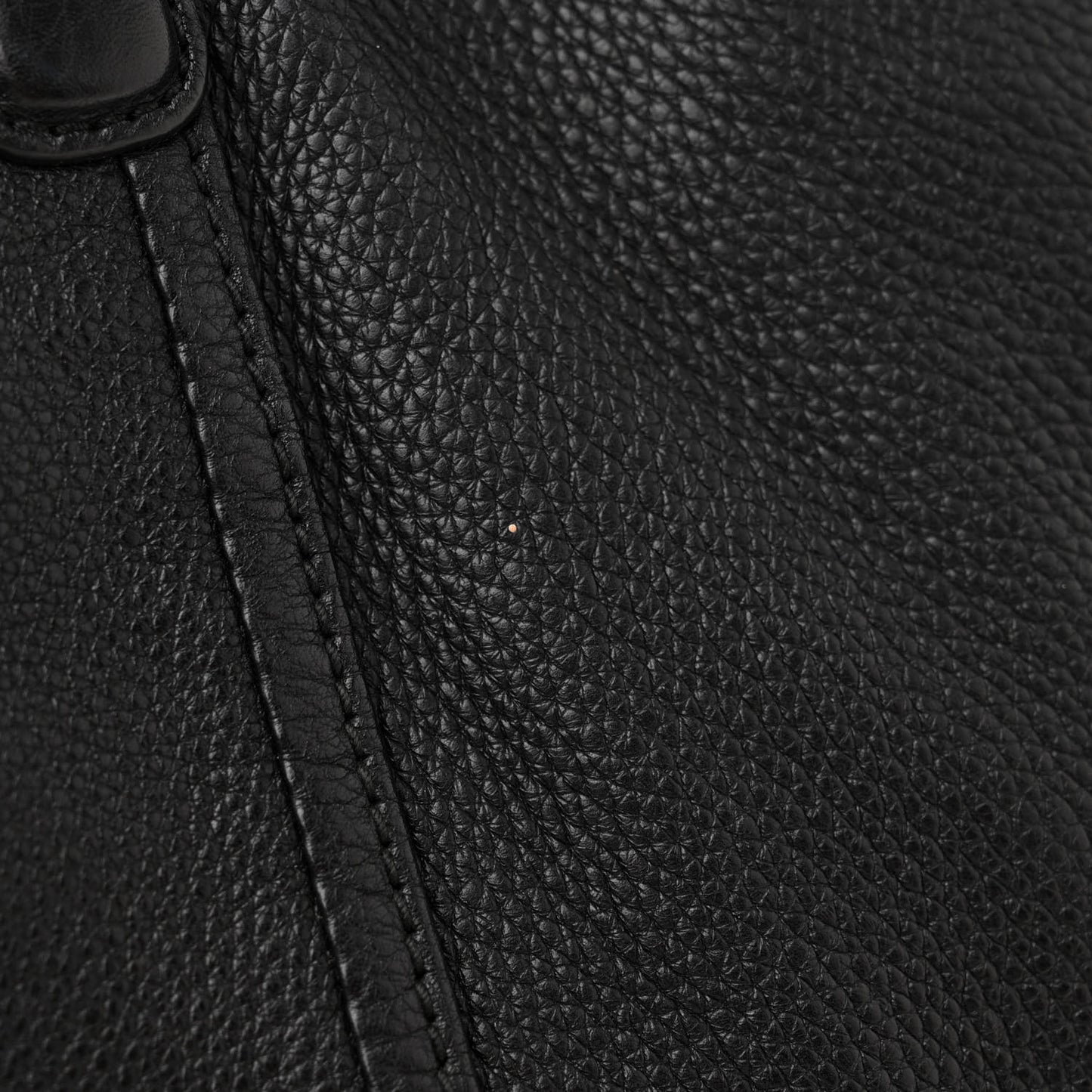 Pebbled Calfskin Large Soho Shoulder Bag Black