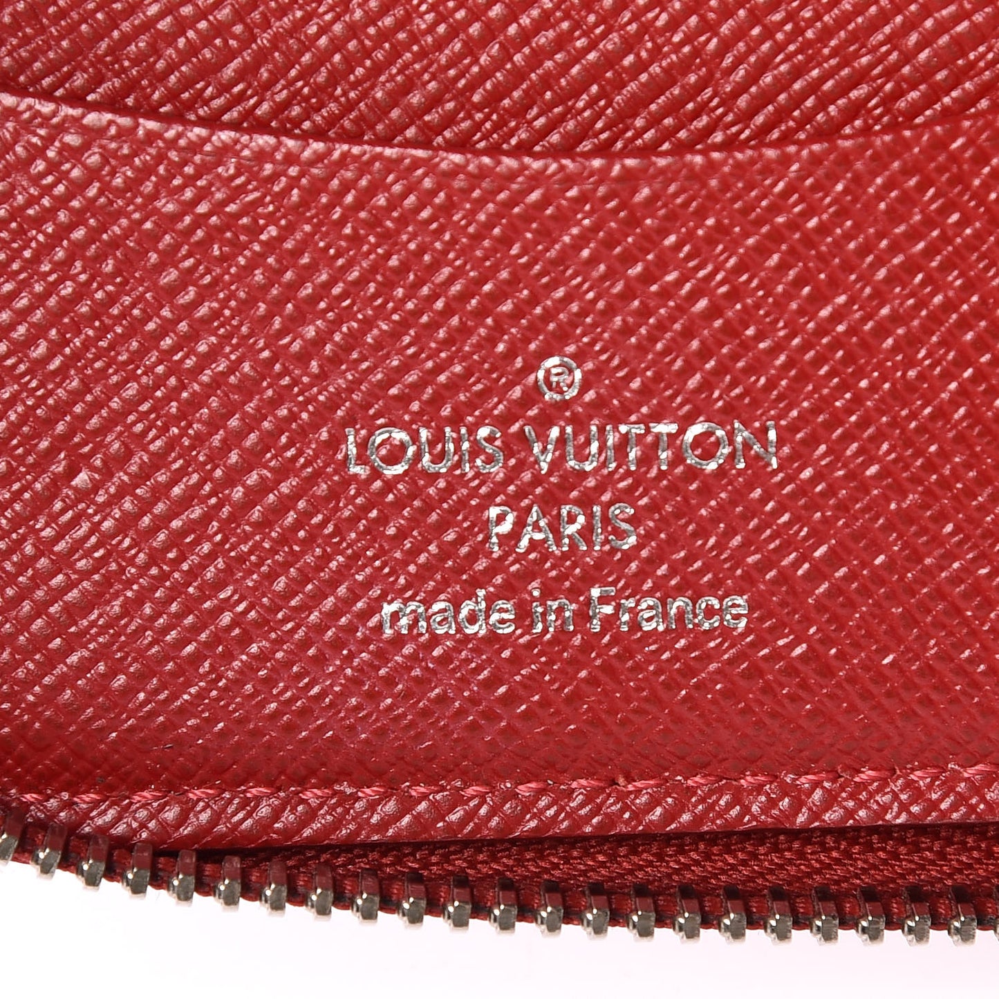 Epi Zippy Compact Wallet Carmine