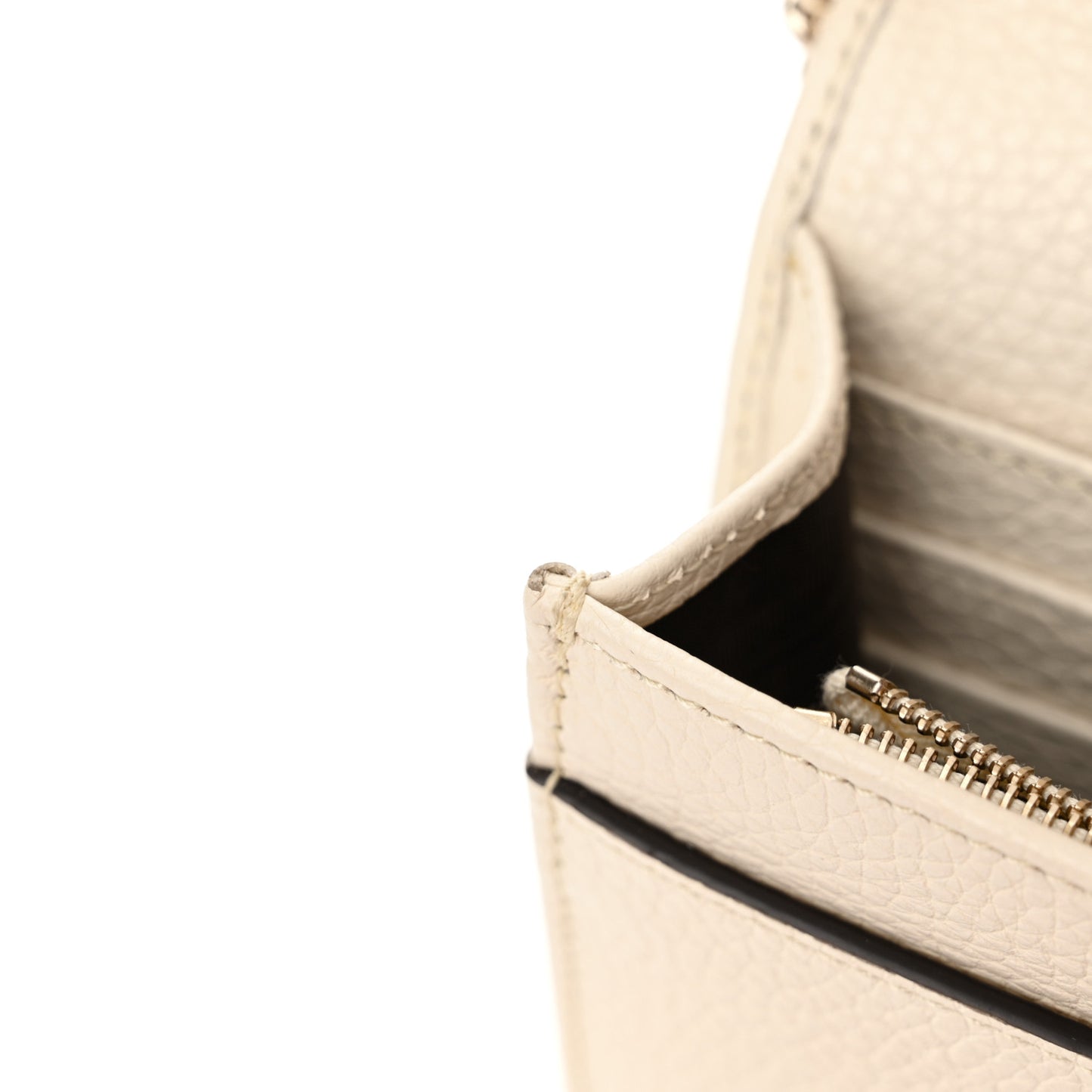 Pebbled Calfskin Soho Wallet on Chain Ivoire