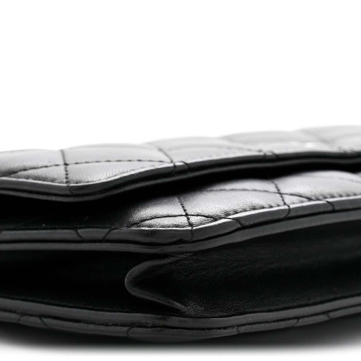 Lambskin Quilted Wallet On Chain WOC Black