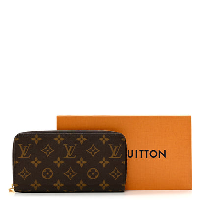 Louis Vuitton Monogram Zippy Wallet 7 of 7