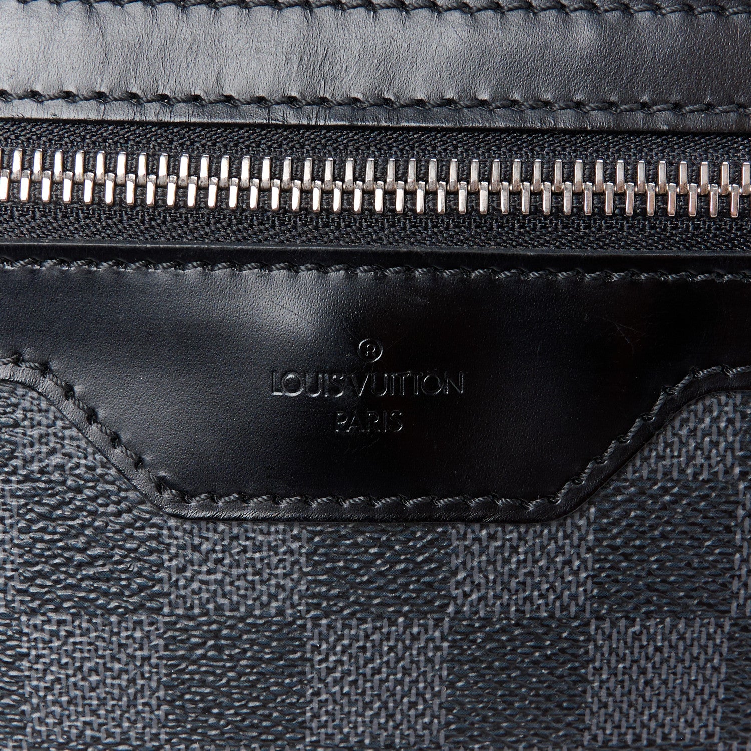 Louis Vuitton Damier Graphite Thomas 8 of 11