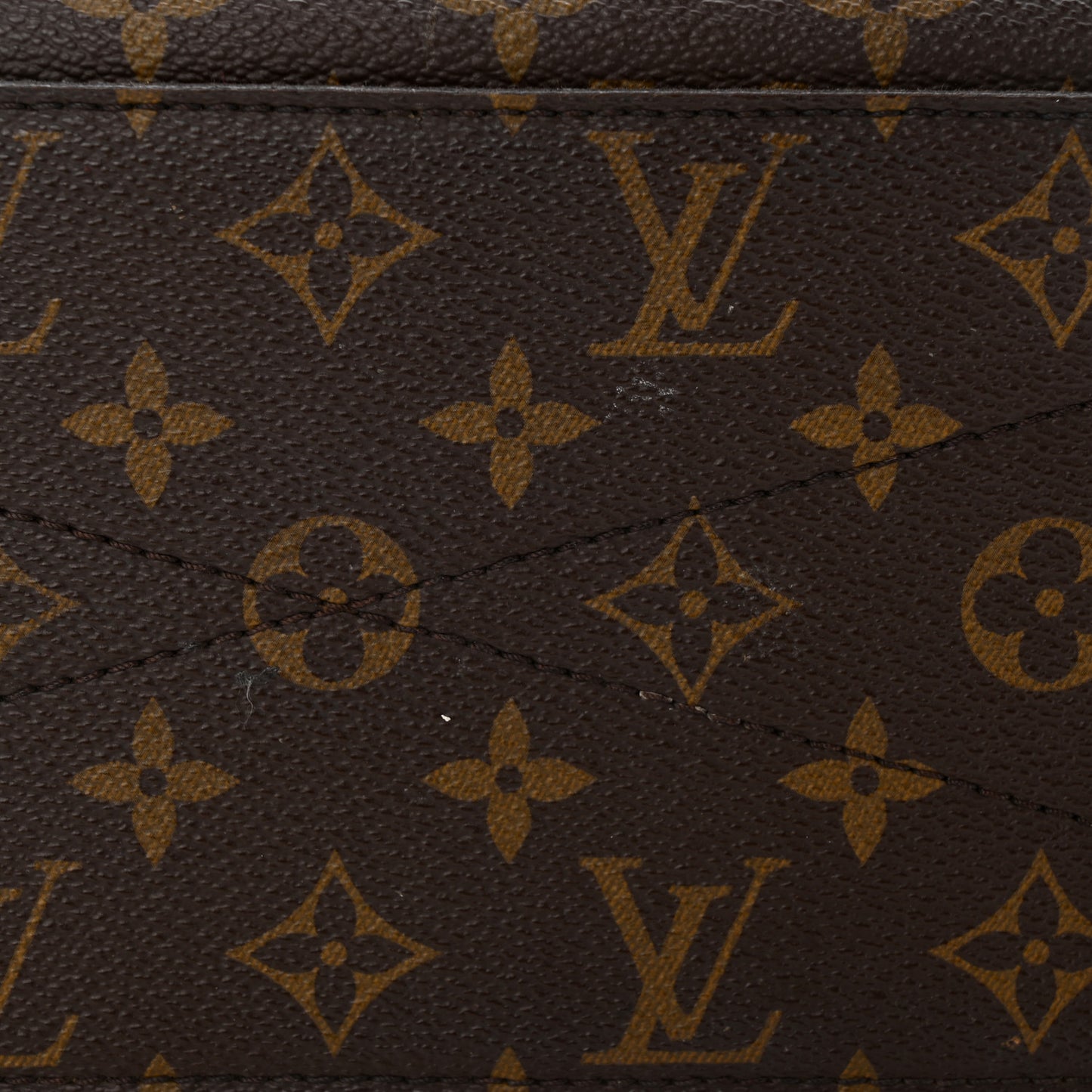 Monogram Metis