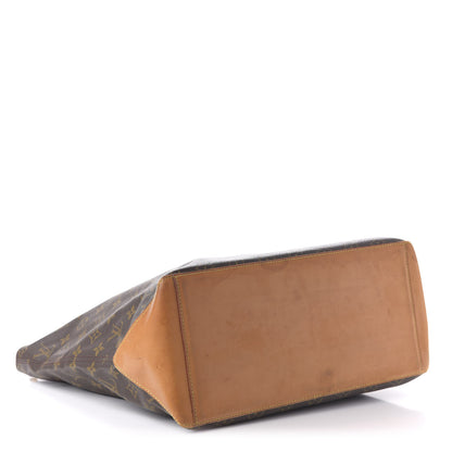 Louis Vuitton Monogram Cabas Mezzo 4 of 9
