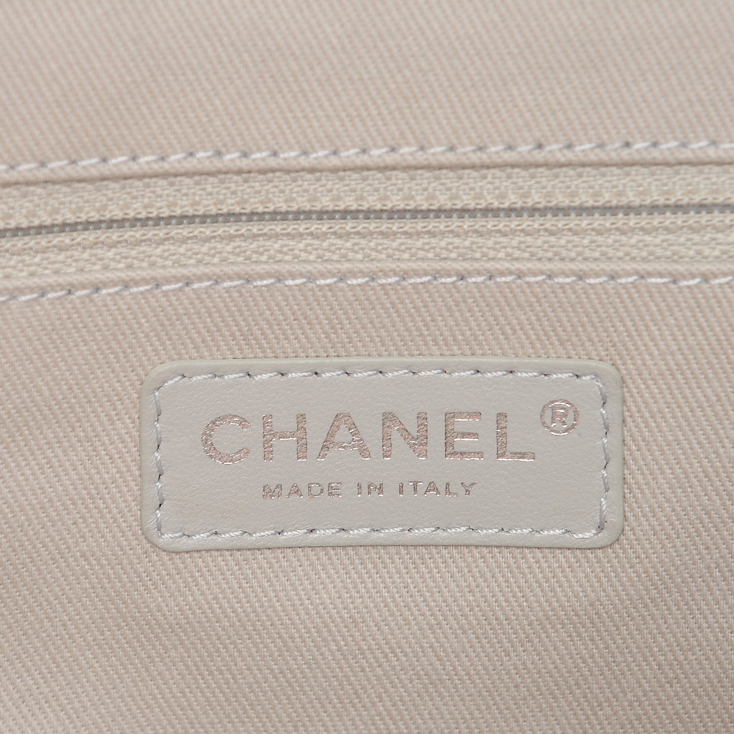 Chanel Caviar Quilted Jumbo Easy Flap Coral 6 of 7