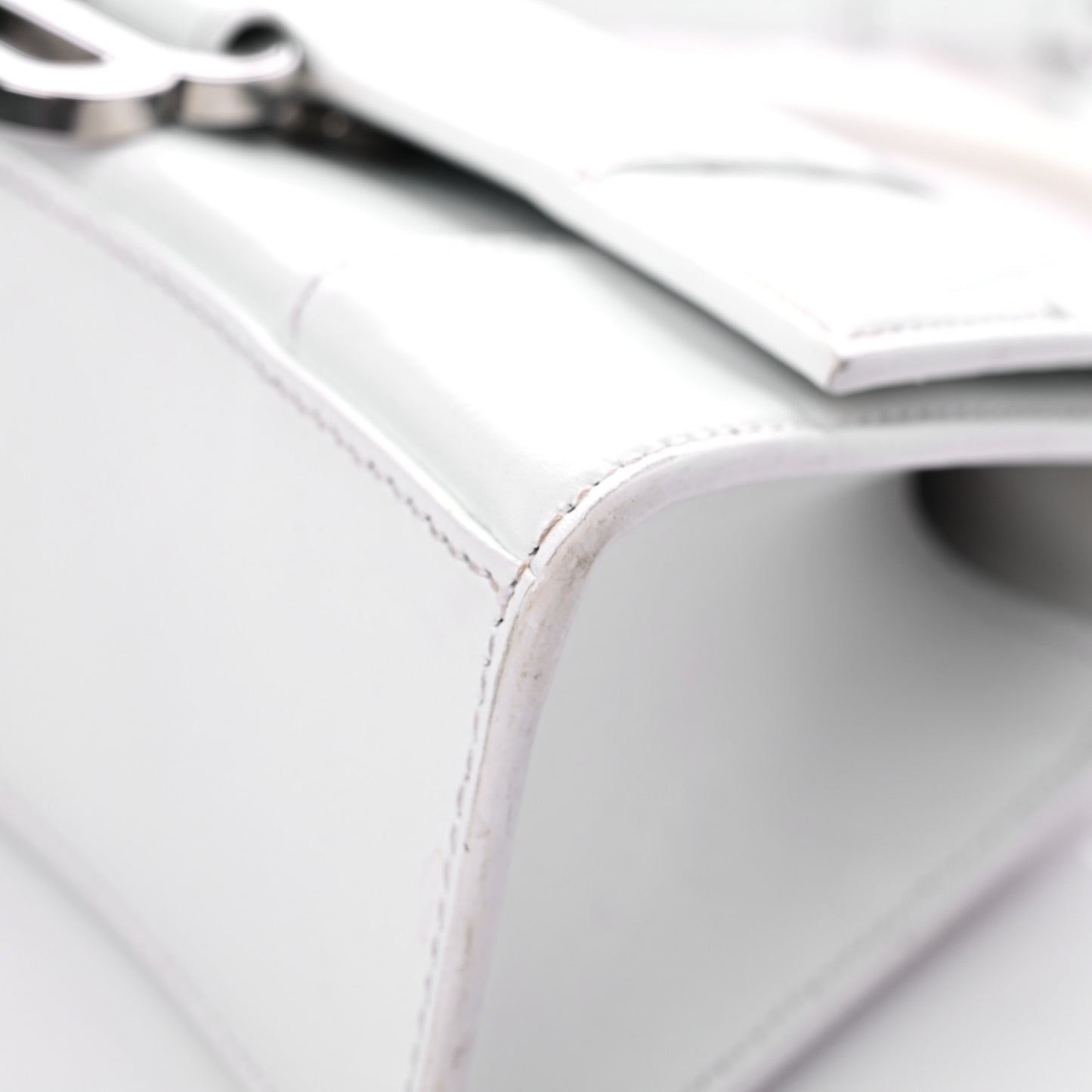 Box Calfskin Graffiti Logo Hourglass Top Handle Bag XS White Light Silver