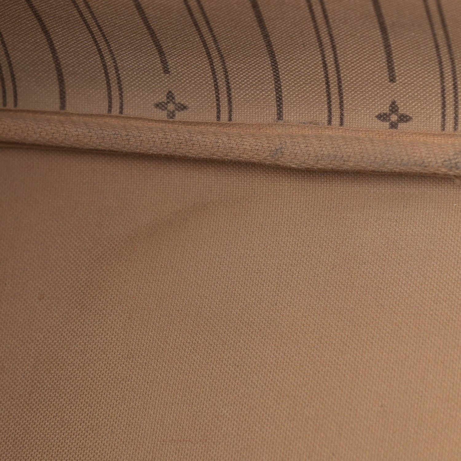 Louis Vuitton Monogram Neverfull MM 10 of 18