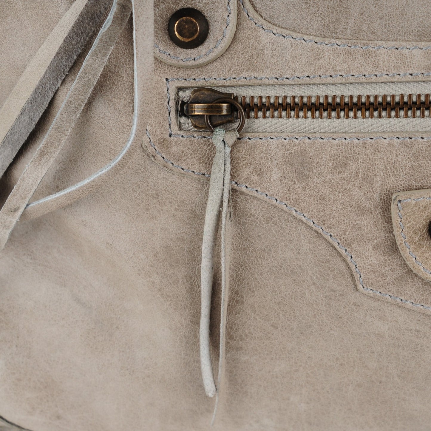 Chevre Classic Hardware Purse Greige