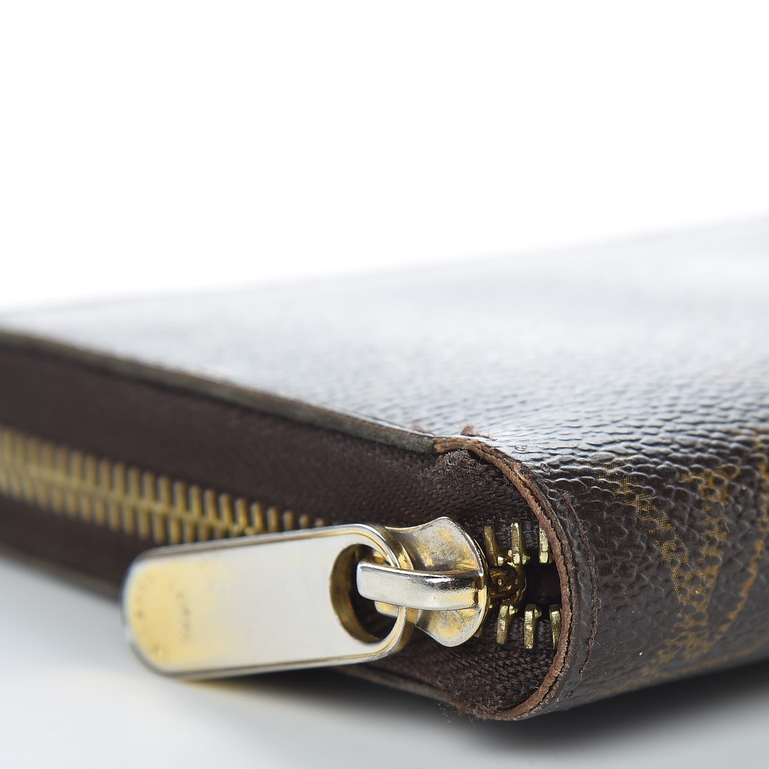 Louis Vuitton Monogram Zippy Wallet 9 of 10