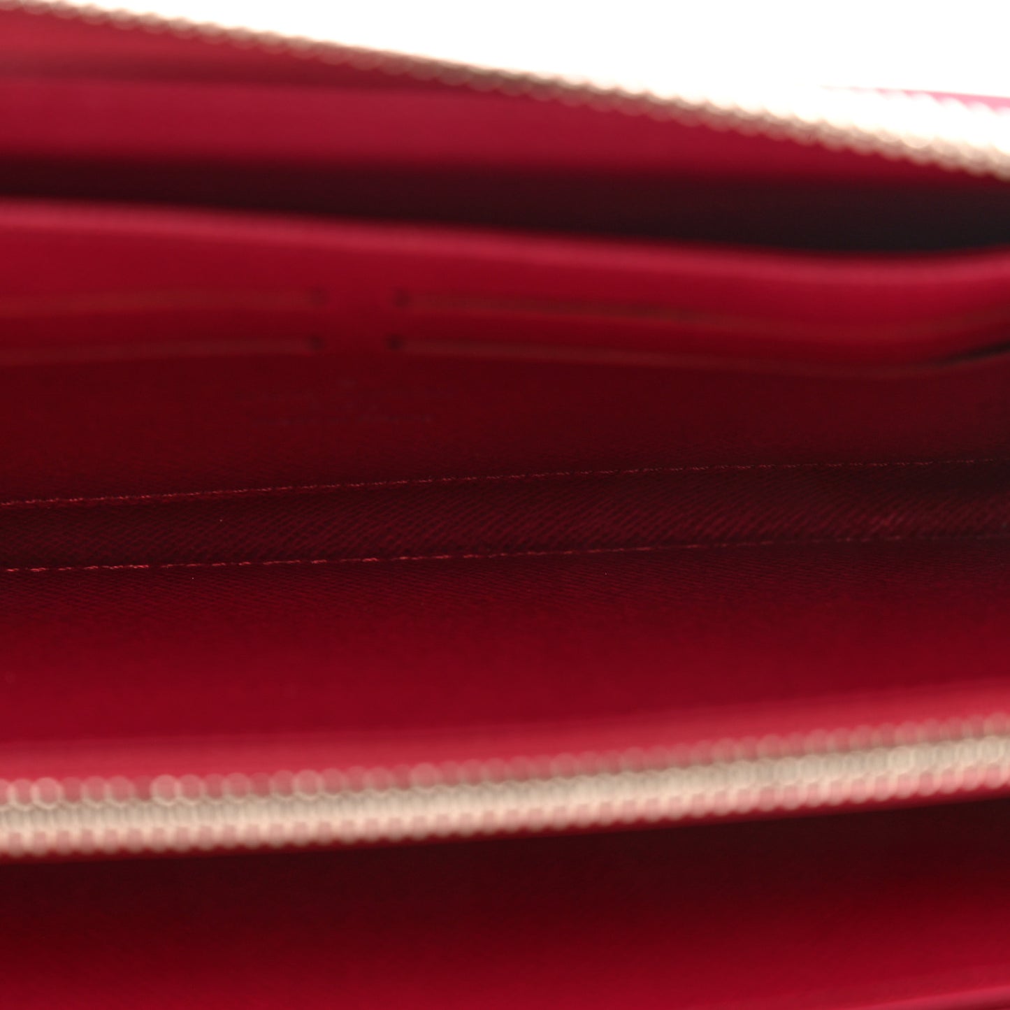 Epi Zippy Wallet Fuchsia