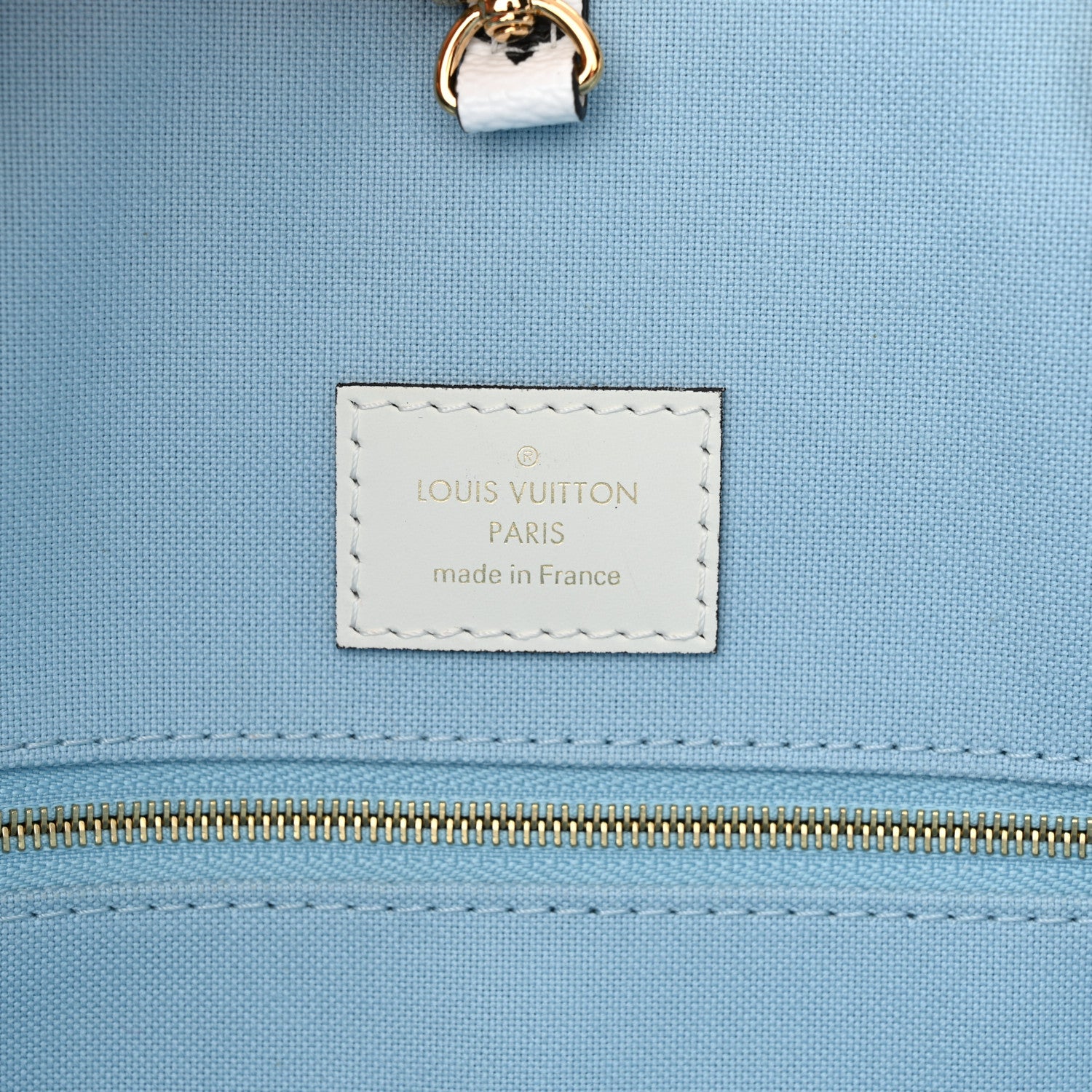 Louis Vuitton Monogram Giant Hawaii Onthego Blue 7 of 11