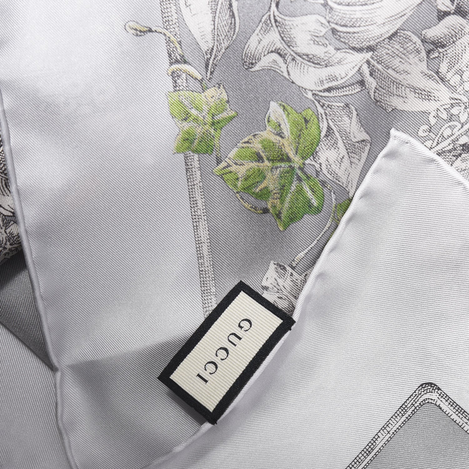 Gucci Silk Twill Wondergardenia Square Scarf Zinc Beige 4 of 4