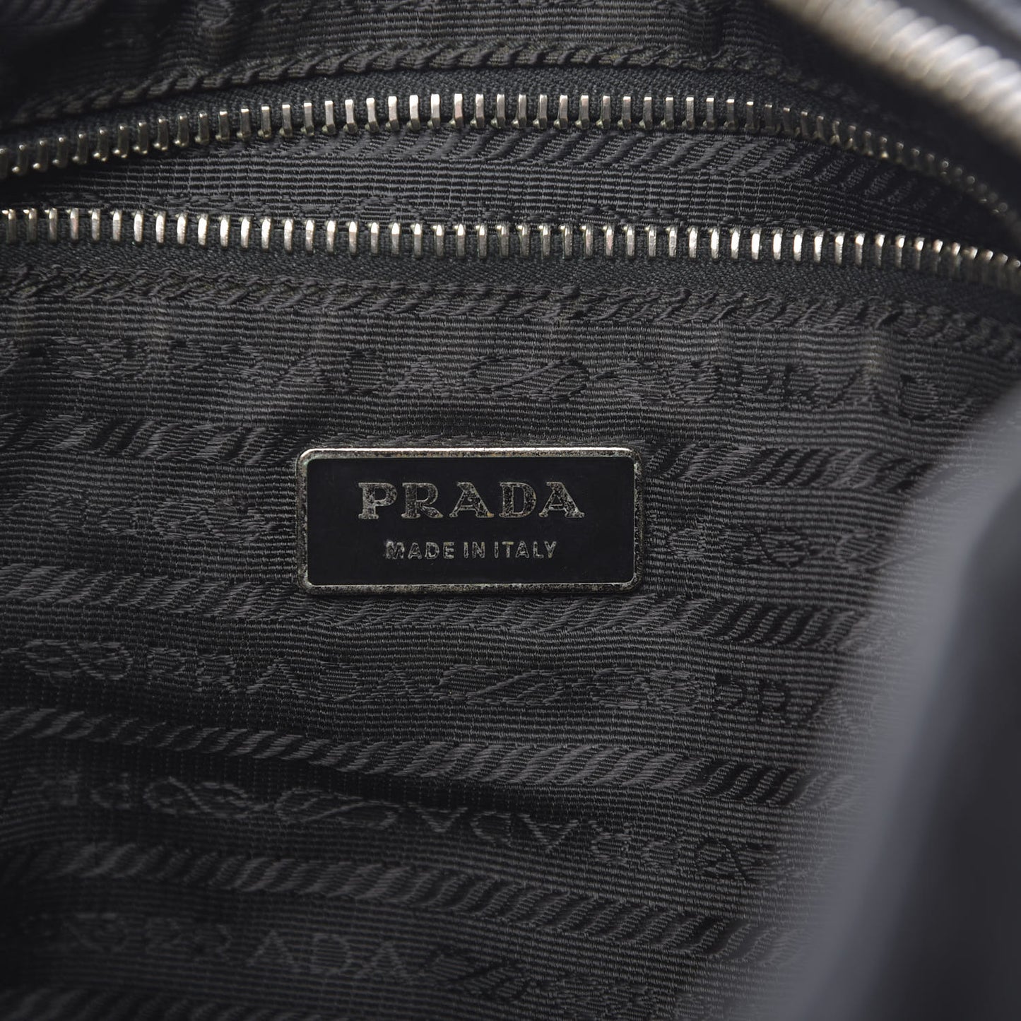 Nylon Flat Messenger Bag Black