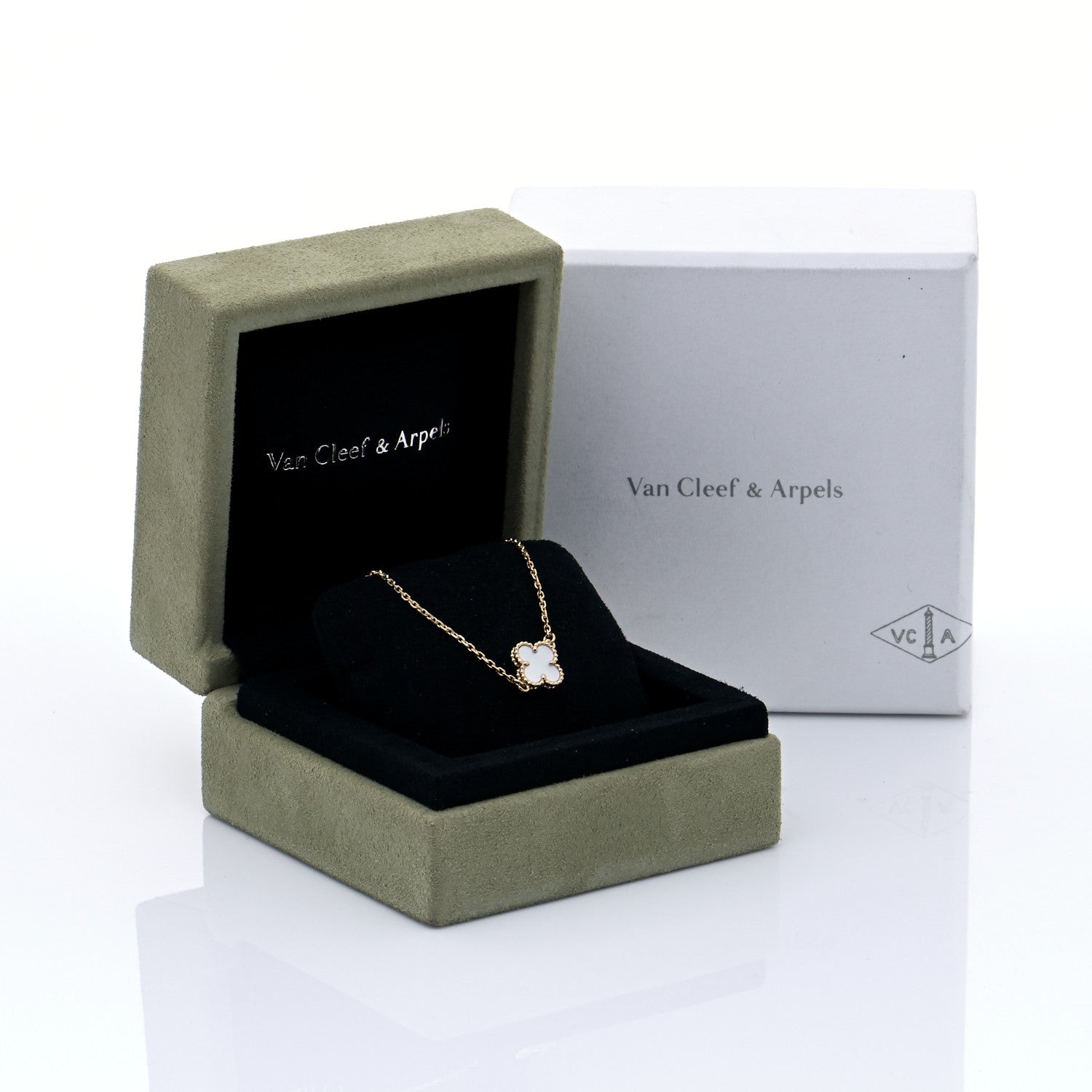 Van Cleef & Arpels 18K Yellow Gold Mother of Pearl Sweet Alhambra Bracelet 10 of 10