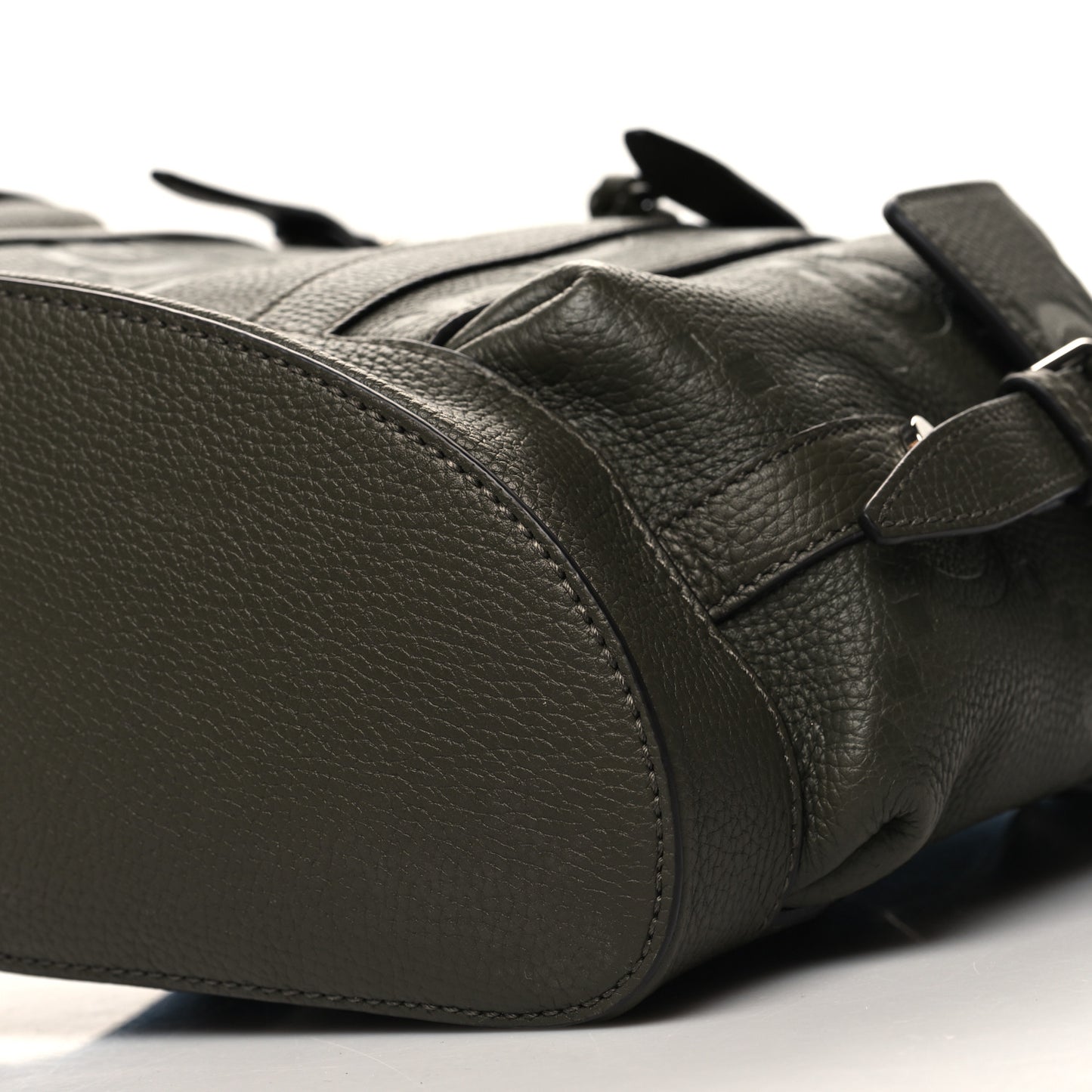 Piuma Calfskin Jumbo GG Embossed Double Buckle Backpack Vintage Olive